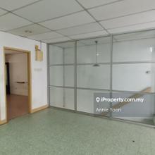 1st floor office for rent, Short walk to Market & Shop, Near school