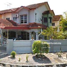 Corner! 2200sf land area