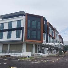 Brand New Whole Block Shop Office For Rent at Bangi Hot Area