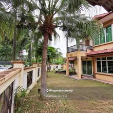 Fully Renovated Bandar Botanic Double Storey Corner Facing Empty