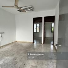 Second floor office located at Kampung Pandan to let