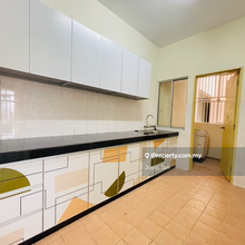 New Reno house for Rent rm1800 Metroview condo walking to LRT