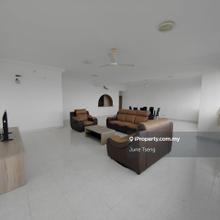Country Tower 3 Bedroom Unit For Sale
