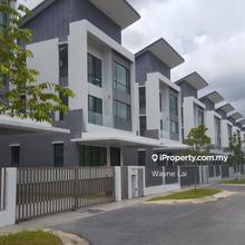 Puncak Alam Jaya Bungalow Residence
