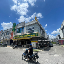 Corner lot shop 1st floor puncak alam jaya for rent 