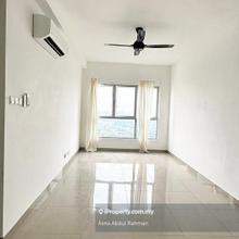 Nice Cosy Partially Furnished Unit at Skylake Residence, Puchong