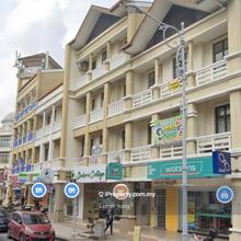 3 storey shop fully tenanted for all floor is available for sale now.