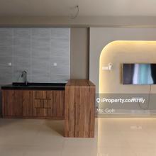 It's a 15-minute bus ride to ciq. Bus stop is just a short walk away