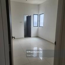 Season garden sale / new unit well kept / wangsa maju / kl / 900sf  
