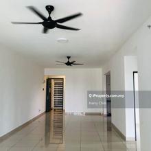 End lot with extra window