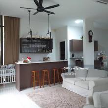 3 Storey Bungalow House @Long Branch Kota Kemuning for Sale