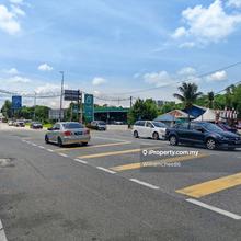Facing main road, nice location in Central of Semenyih