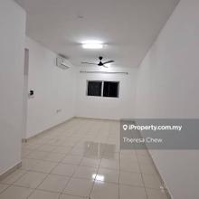 Alanis Residence 2-Room Apartment Near KLIA With Pool View 