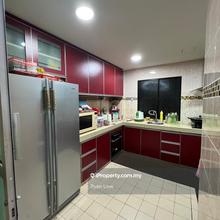 Freehold Apartment with lift!