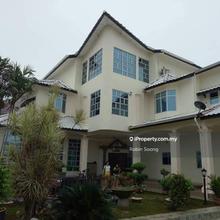 Freehold 3 Storey Bungalow in Bukit Beruang