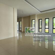 3 Storey Semi Detach For Sale at Stutong area.