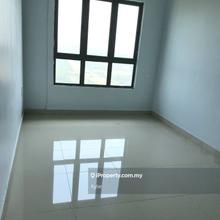 Below market price ready unit viewing anytime 