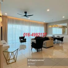 Great community. Near parks, schools and shops.