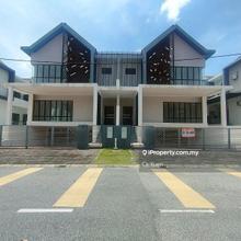 Freehold gate & guarded new semi detached house for sale at ipoh