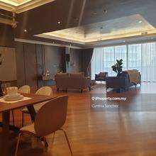 Located in city centre.  Easy access to amenities
