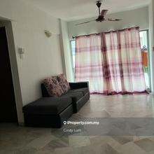 Short walk to LRT, shops, restaurants, schools