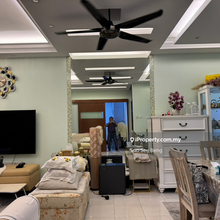 Metropolitan Square condo, Block F, Low floor and facing pool