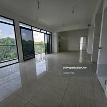 High floor unit facing forest view with balcony! good condition!