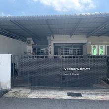 Hot. Rumah Cantik. Teres Setingkat Taman Ria Vistana, Padang Serai. 