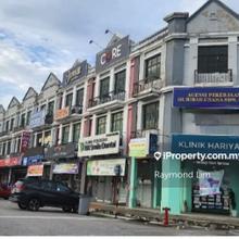 Taman Limbongan Jaya 3 storey Shop Office, nearby Mc Donald & Uniqlo