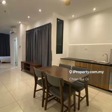 Itcc Manhattan Suite Hot for airbnb near Qe1 Qe2 for Rent