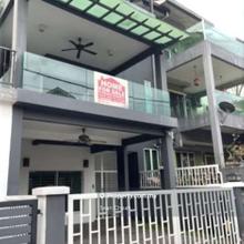2.5 Storey Fully Renovated Bandar Sri Damansara Landed House