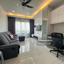 Modern renovation unit for rent at Idaman Senibong apartment