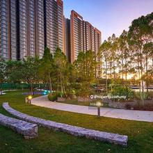 For Sale : Cheras @ Emerald Hill 2 Bedrooms Condominium Facing Lake