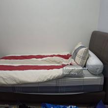 Fully furnished room to let 