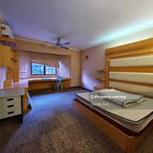 South facing 2.5 storey with walking distance to Puay Chai 2 primary 