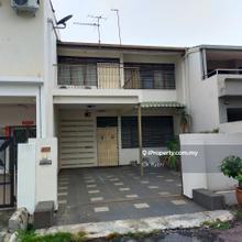 Freehold & main road terrace house for sale at Taman Ipoh