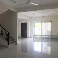 Terrace house for Sale