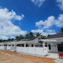 Freehold Single Storey Semi-D House in Ayer Tawar Perak