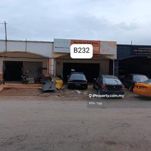 B232 intermediate Shoplot