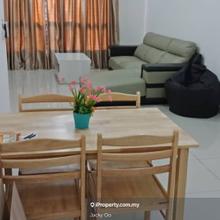 Meridian@Medini 2 bedroom with balcony city view facing swimming pool