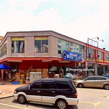 Taman Sri Muda Corner shop for Rent and Sale