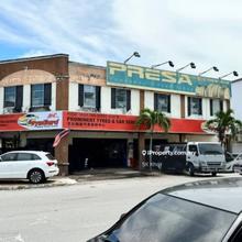 Corner Double Storey Shoplot Taman Bendahara Kuala Senagor For Rent