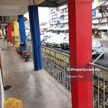 Corner Taman Salak south flat for sale 