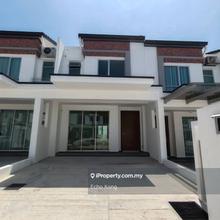 Good Condition & Bare Unit 2 Storey Terrace Call Echo For Viewing