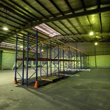 Taman Johor Jalan Arung 1.5 Storey Semi-D Corner Lot Factory For Rent