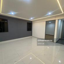 Stulang Laut Flat Corner Low Floor For Sale