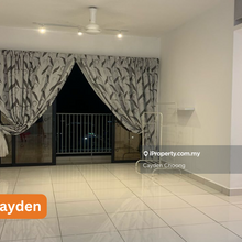 Vertu Resort 1030sqft 2cp Partially Furnish Nice View At Batu Kawan