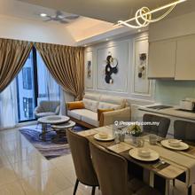 Fully Furnished 2 Bedroom Facing KLCC View Unit For Sale