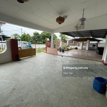 Extended Corner Lot Terrace at Kampung Lapan