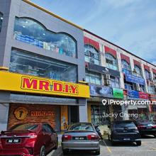 Facing Main Road, Taman Bukit Angsana, 3 Sty, Cheras 